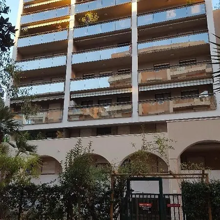 Beautiful 1 Bedroom Flat Appartement *