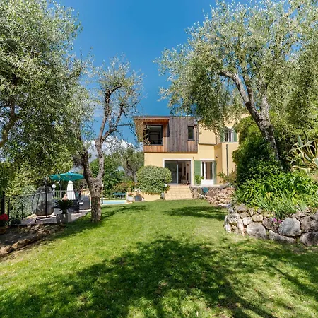 Summertime Villa *
