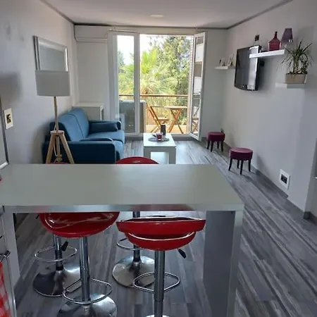 3 Proche Des Plages Apartment *