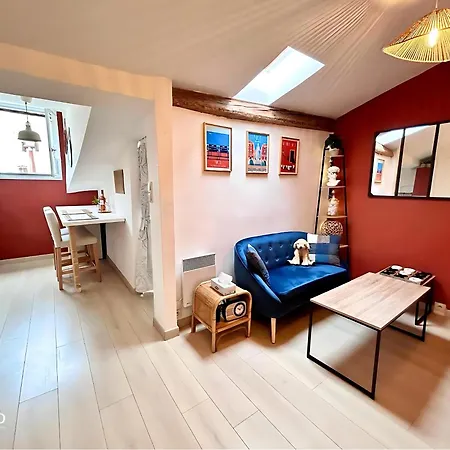Little Nest - Old Town - Ac - Wifi Apartment *