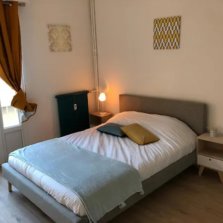 Spacieux 2 Minutes De La Apartment *