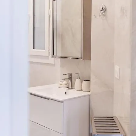 Appartement New Stylish 2 Min From The *