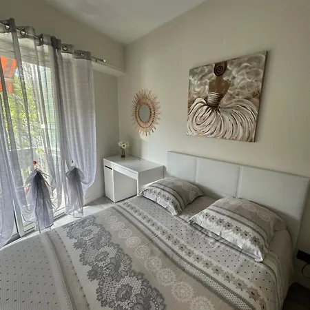 Appartement Gorgeous 2 Bedrooms Nice