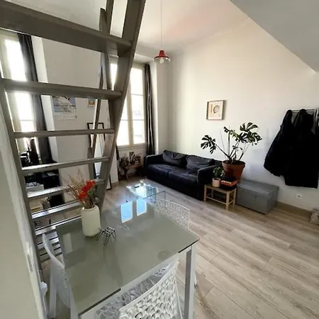 Apartment T2 Bis Au Coeur De *