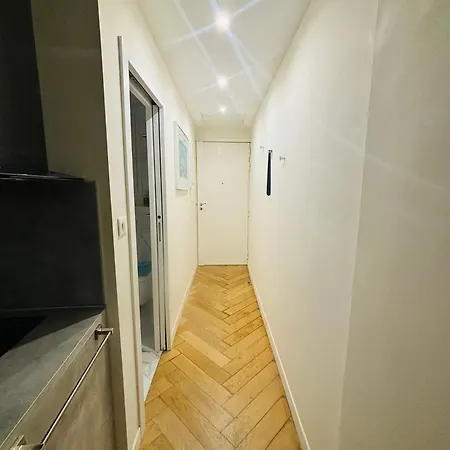 Apartment Palais Phidias Studio