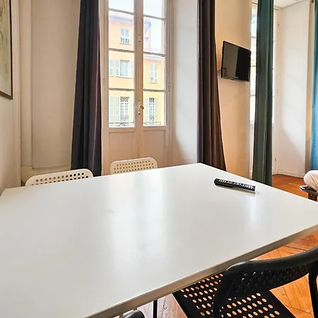 Apartment Opera 2 Old Town 2 Pers Wifi Ac