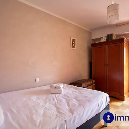 Apartment Air-Conditioned Studio 5 Minutes From The Beach And Shops Nice