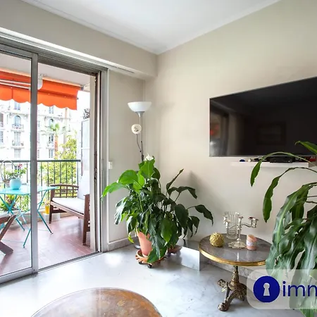Apartment Air-Conditioned Studio 5 Minutes From The Beach And Shops Nice