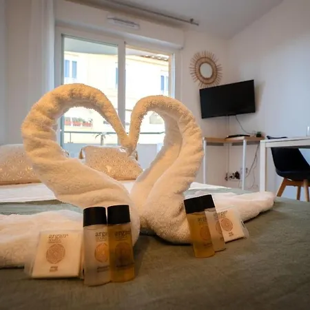 Appartement Riquier Station Spot, 5 Min From Train & Tramway Nice