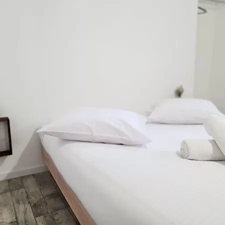 Port De Apartment