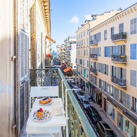 Apartment #13 Staywizus - Orange Ac Wifi Balcony 3mins Walk Sea Front *