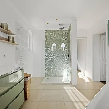 Luxury In * Nice