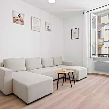2 80m2 Jusqu'à 6 Personnes Carré D'or Appartement