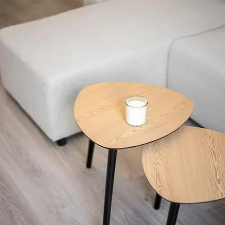 2 80m2 Jusqu'à 6 Personnes Carré D'or * Nice