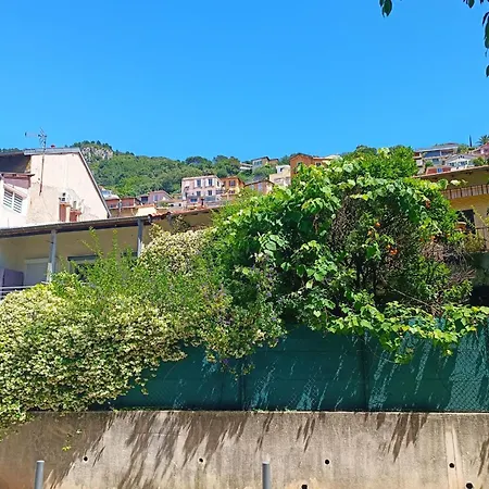 Beautiful T2 With Balcony In Apartment