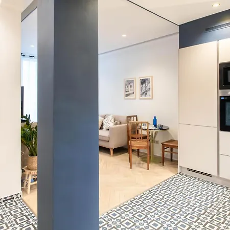 L48 Staywiz Us - 1 Bdr Ac Centre 10 Mins Sea Apartment *