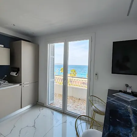 Front, Superbe Pour 4 Personnes Apartment Nice