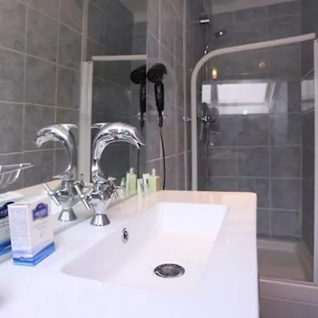 Atypique Calme, Quartier Vip, 50m Apartment *