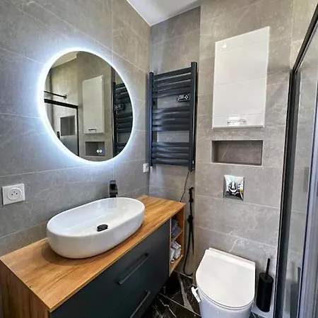 Chic Renovated - Libération - Entire 2br 2ba Or Private With Private Bathrooms - Ac&garage On Request * Nice