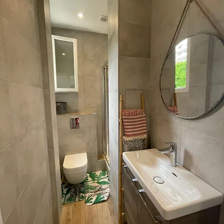 Dans Maison Niçoise Appartement