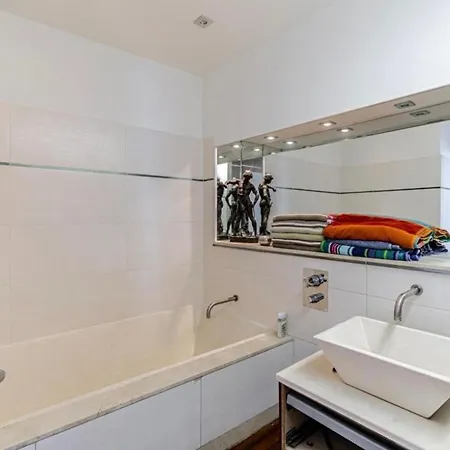 Promenade Des Center Sea And Front Design Flat With Private Garden Appartement
