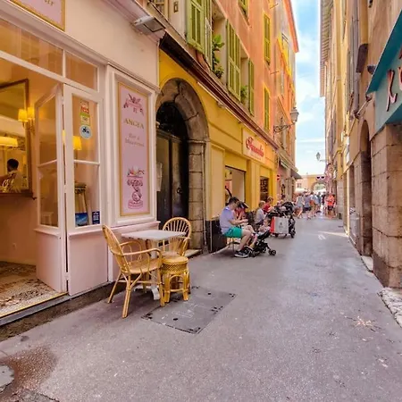 Superbe En Plein Coeur Du Vieux ! * Nice