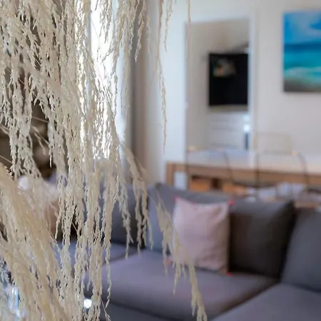 #27 Staywiz Us - Urban Ac 2 Bedrooms 10mins Walk Sea&old Town Apartment Nice