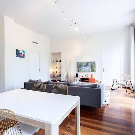 Apartment #27 Staywizus - Urban Ac 2 Bedrooms 10mins Walk Sea & Old Town