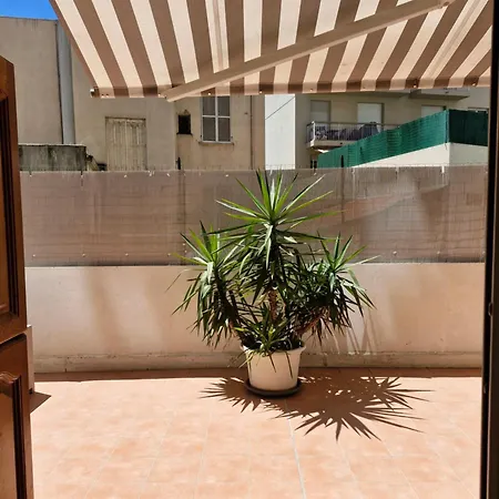 2 Pieces A 2mn De La Mer, Climatise, Wi-fi, 4 Pers Apartment Nice