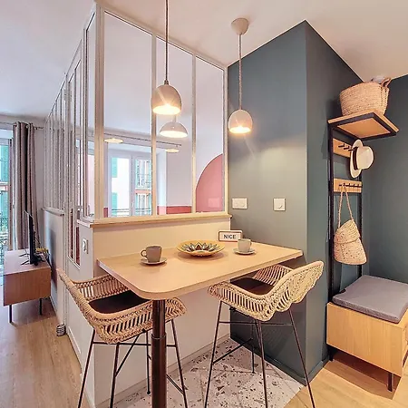 Nestor&jeeves - Place Du Pin - Near Port - Old Town Apartment