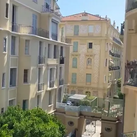 Hérold - évasion Avec Terrasse à Appartement Nice