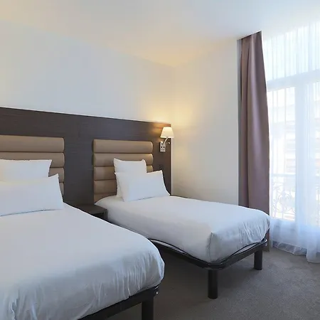 Hotel Monsigny 3*