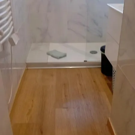 Renovated Near The Appartement Nice