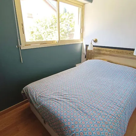Appartement Refurbished With Terrace And Garden