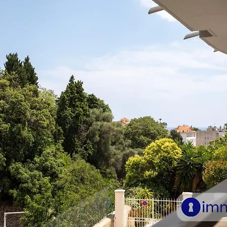 T3 Air-conditioned Apartment