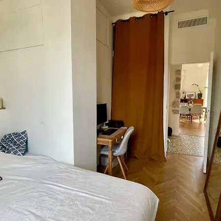 Appartement Bright, Spacious 2 Bedroom Apartment, Walk To & Old Town
