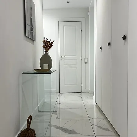 Apartment Nicois Au Coeur Du Triangle D'or