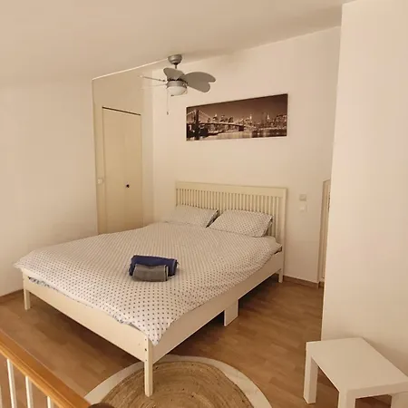 Georgia Apartment *