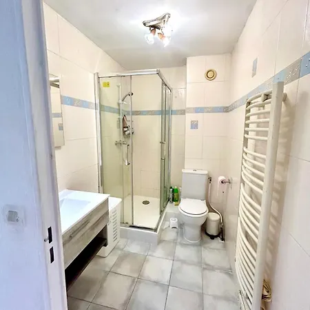 Appartement A Charming Corner On The Promenade Des Anglais