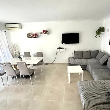 6 Pers Port De Nice, Et Vieux-nice A Pied Apartment