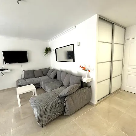 Apartment 6 Pers Port De Nice, Et Vieux-nice A Pied