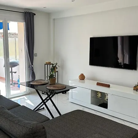 Apartment Double Dans Beau 3 Pieces Proche Du Centre Et Des Plages