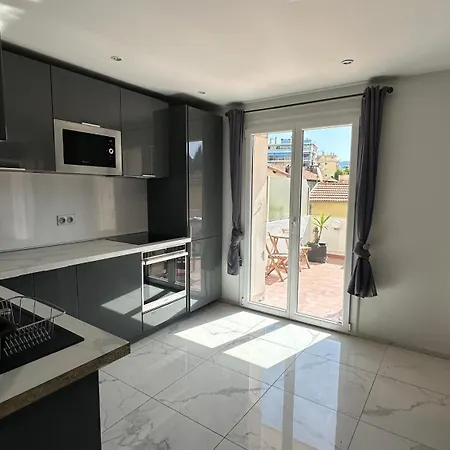 Apartment Double Dans Beau 3 Pieces Proche Du Centre Et Des Plages Nice