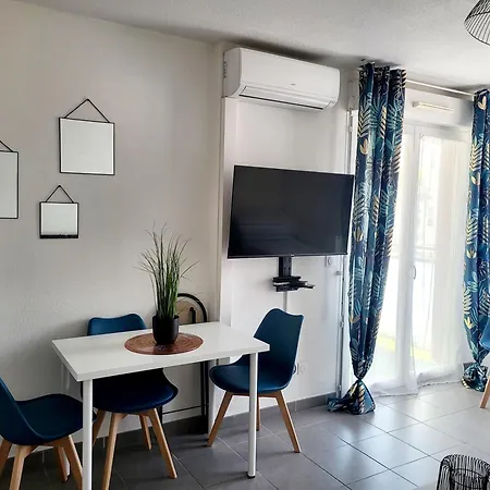 Appartement Beau Studio, Terrasse, Proche Tramway Nice
