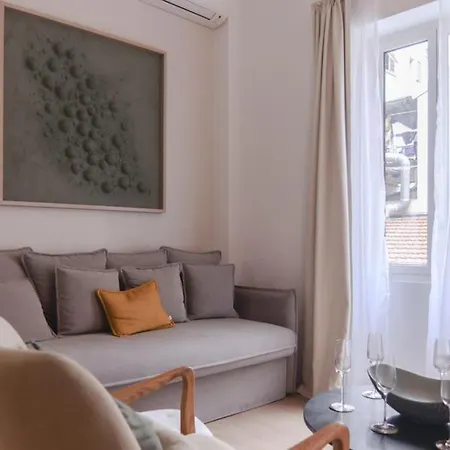 Apartment Angleterre 6 - Grand Avec Etage, Coeur De *