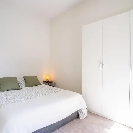 06bz - Modern In The Heart Of The Port Apartment Nice