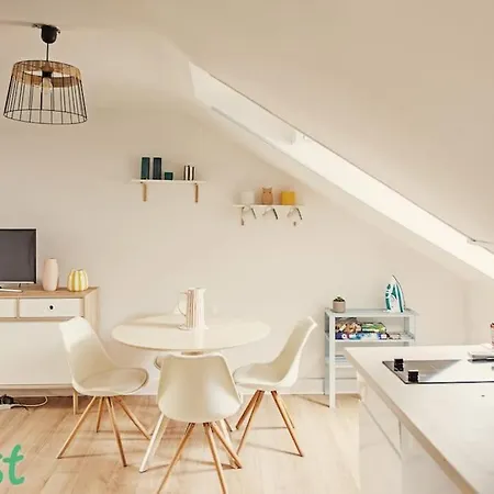 Au Petit Carre D Or Proche Plages Et Prom Apartment Nice