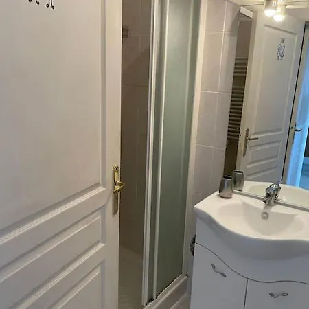 Cosy T2 1-min Walk To Promenade Des & Beach, Sea View Apartment *
