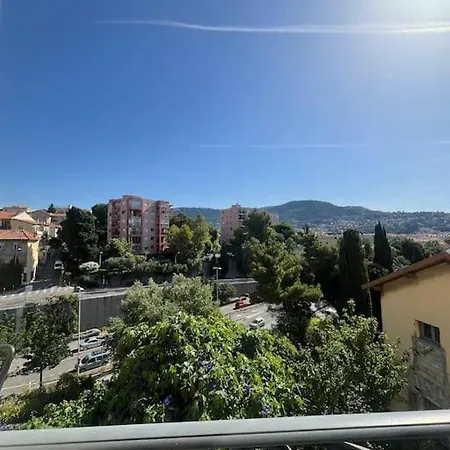 Cimiez - Joli Et Spacieux T3 Au Calme Apartment