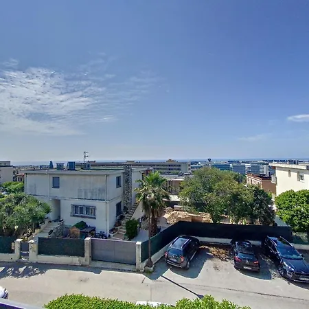 *confort, Vue Et Détente* Appartement